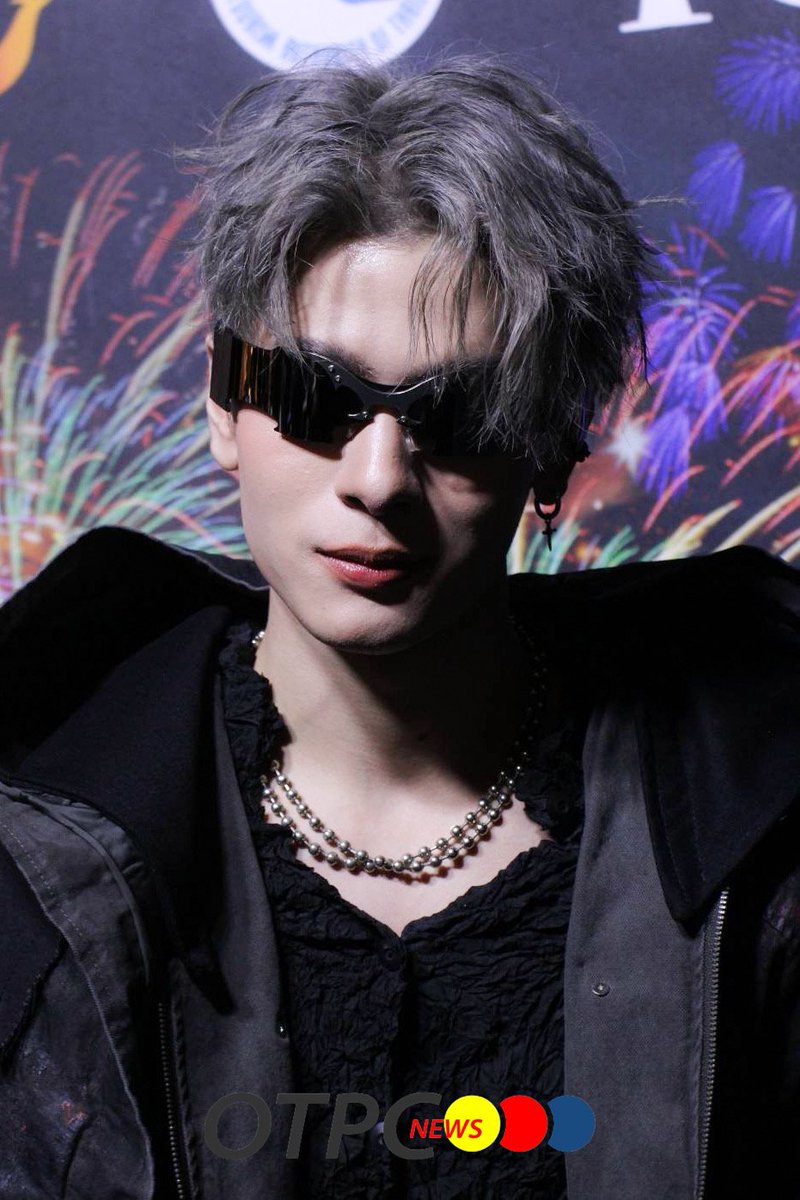 "ปอร์เช่ ศิวกร" ร่วมเฉลิมฉลองส่งท้ายปีเก่าต้อนรับปีใหม่​ ในงาน "Amazing Thailand Countdown 2026"  

XXSIVK COUNTDOWN ICONSIAM 

#XXSIVK #PorscheSivakorn
#XXSIVKxICONSIAM 
#CountdownatICONSIAM 
#AmazingThailandCountdown2026 
#เคานต์ดาวน์ที่ไอคอนสยาม #ICONSIAM