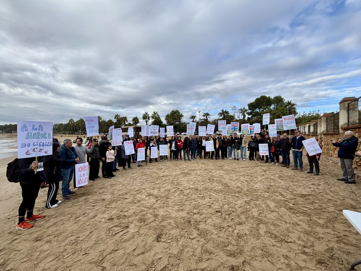 esquerratgn's tweet image. 🌊 Donem suport a la jornada reivindicativa i festiva per salvar els Morrots de la Savinosa organitzada per la plataforma @soscostacamp
 
 📣 CAMÍ DE RONDA SÍ, PASSEIG NO.
