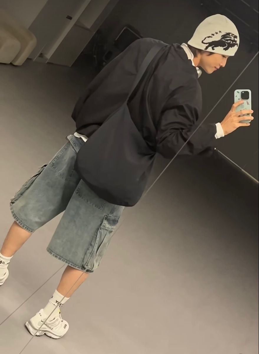 chanbboni's tweet image. รักเทสการแต่งตัวซองชานมากก ชอบเวลาฮีแต่งตัวชิลๆที่สุด โคตรหล่อ โคตรเท่ โคตรบี๋แรปเป้อ