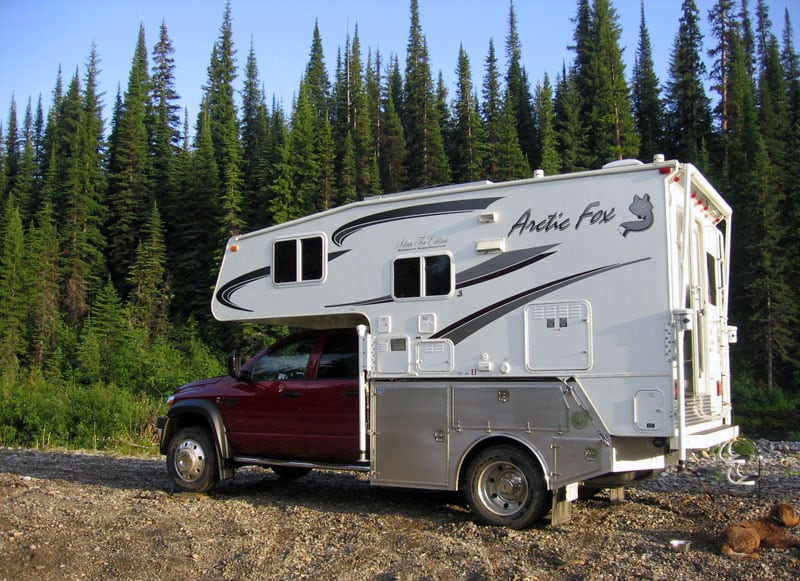 ChangeGood2's tweet photo. @HappyMotorhead #RV #SeeAmerica #OneTon https://t.co/mFkFNTcg88