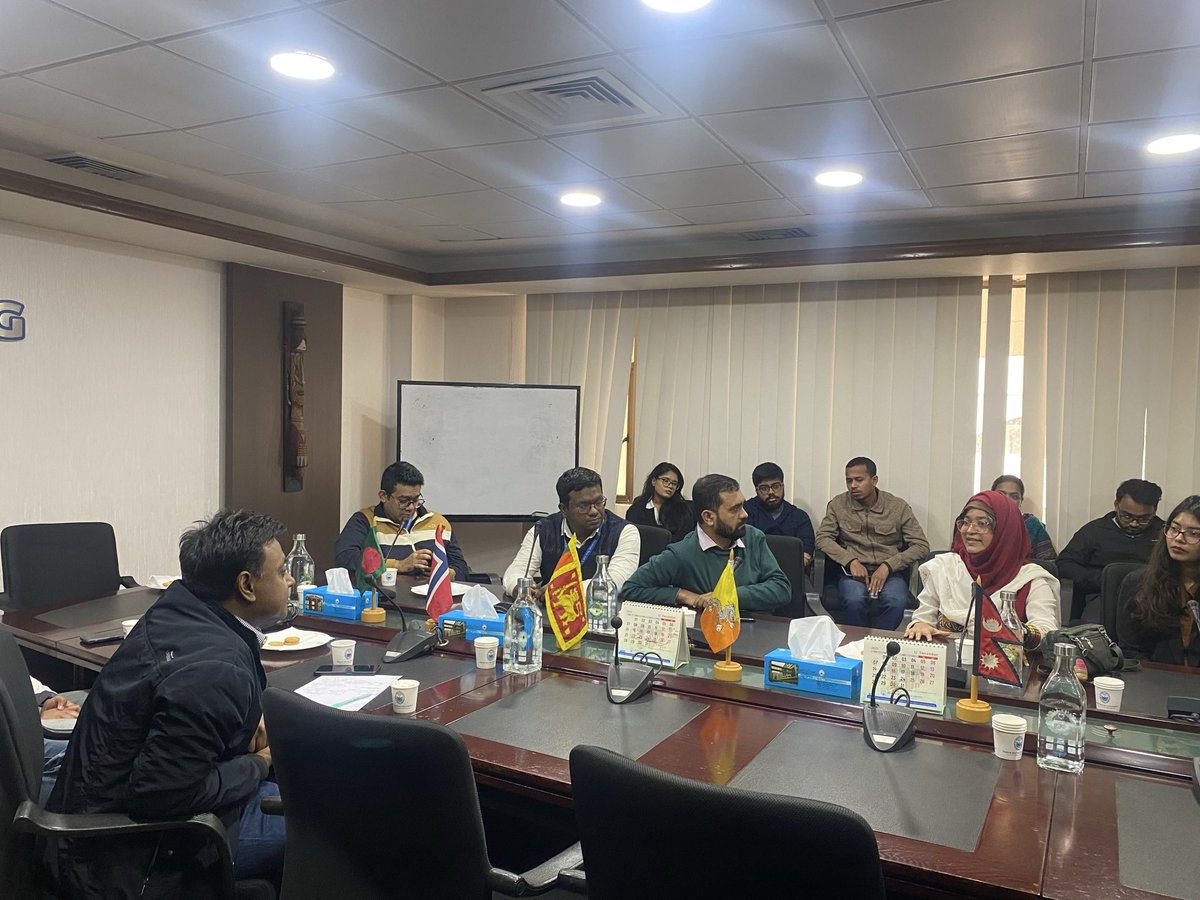 SIPG_NSU's tweet photo. SIPG, @northsouthu hosted an engaging research talk by Prof. Nova Ahmed on multimodal data-driven analysis of the July Movement, blending qualitative methods, NLP &amp; image analysis to inform governance research. #SIPG #Governance #DigitalMethods #PolicyResearch https://t.co/rjF3XWE4lN