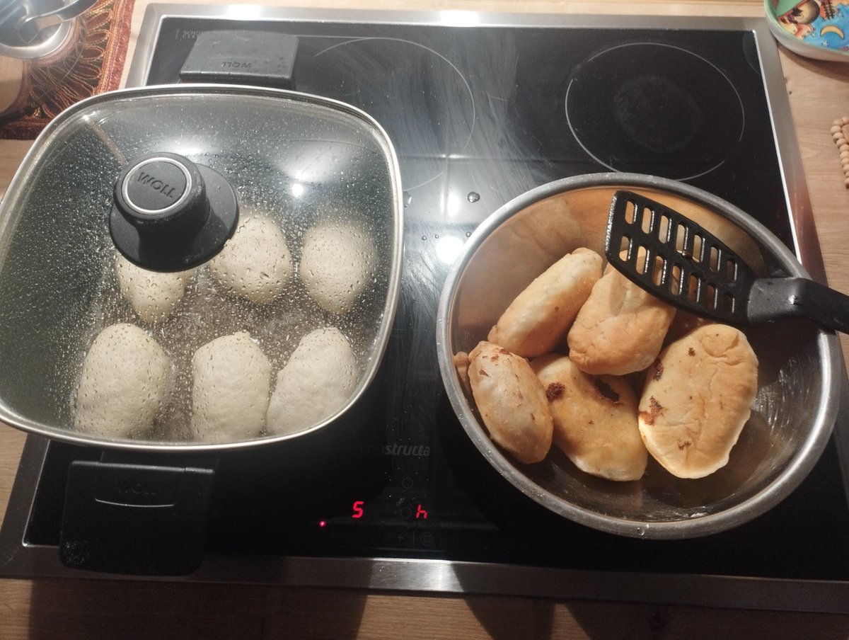 Сегодня пирожки😋😋😋