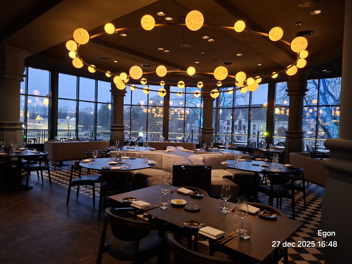 Efteling community tweet media