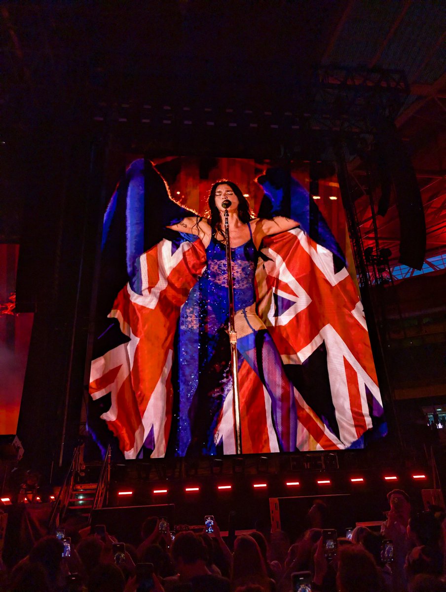 glawren2's tweet photo. @wembleystadium https://t.co/ZQhy1cCslU