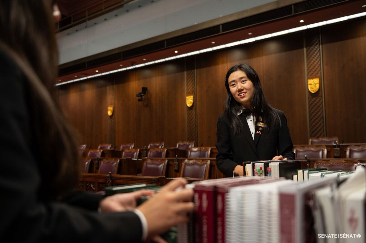 SenateCA's tweet image. Behind every sitting of the Senate is a team of pages preparing the Chamber to support senators and the smooth functioning of parliamentary proceedings. 

Apply now for your chance to be part of the 2026–2027 cohort: ow.ly/i9WQ50XNcj1 

#SenCA