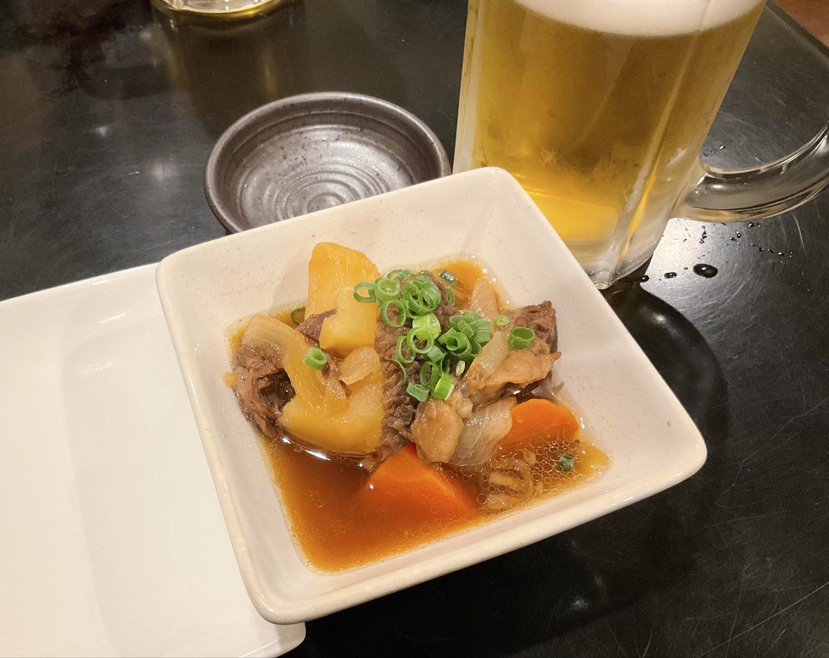 Max_tendon's tweet photo. 今月、八王子にオープンした白to黒さん
店内は落ち着いてて料理は一品一皿真心が込められていて美味しかったです😁
#白to黒 https://t.co/N7RO4T2o90
