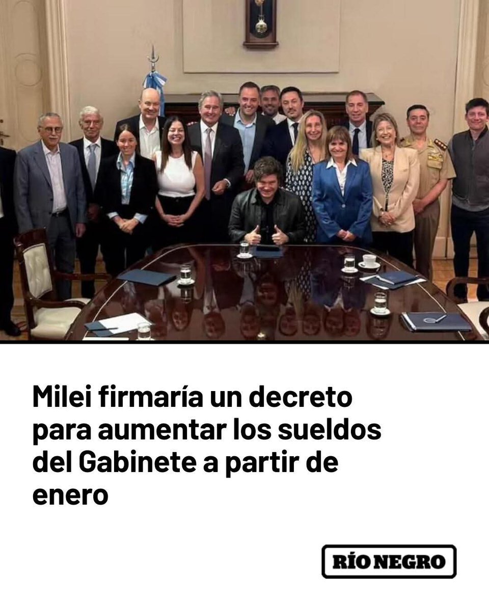 YfranEly's tweet photo. PARA ELLOS...NO PARA LOS JUBILADOS 
La medida alcanzaría al presidente, la vicepresidenta, ministros, secretarios y subsecretarios, entre otros funcionarios. Informate https://t.co/5K2NzwW6fm