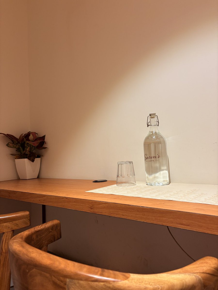 she00574's tweet image. You should definitely visit this cafe SARVAS if you are in Mysuru😋

Tried Iced Mocha and BBQ jackfruit burger..tastes amazingggg💃

#cafe #mysuru