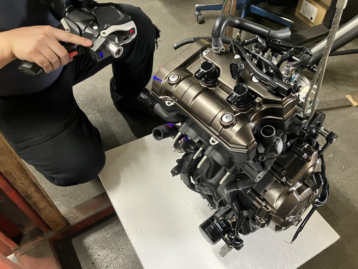 駿河ダイテック株式会社 様に，エンジン等の3Dスキャンをしていただきました．
この度は，ご支援ありがとうございます！ 

#沼津高専モータース #学生フォーミュラ #fsae 

駿河ダイテック株式会社様のホームページは，以下のリンクからご覧ください😊 
marusun-g.co.jp/company_04/