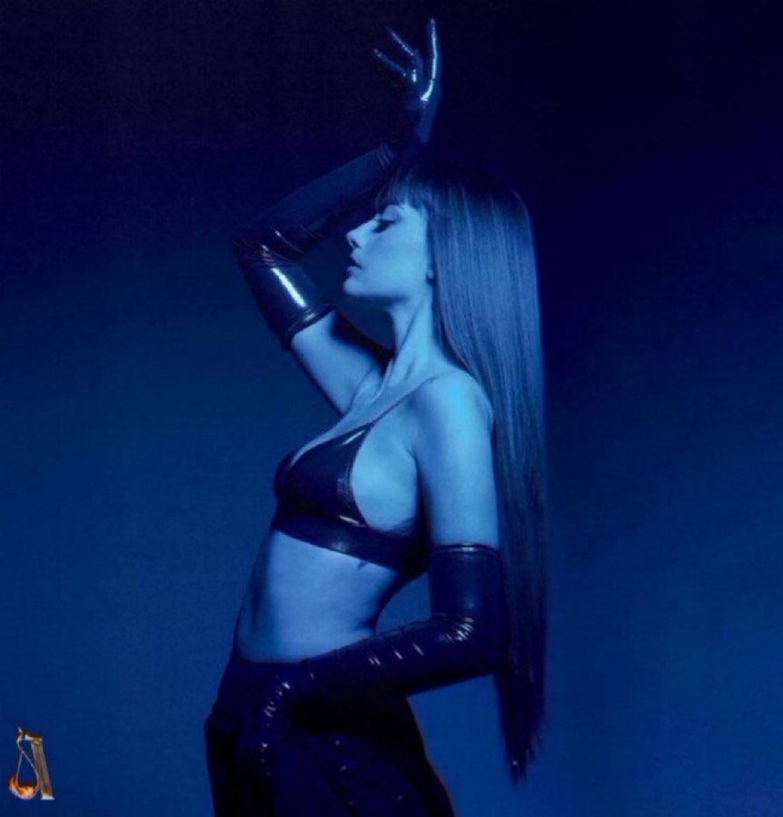 ‘Esibizionista’ di <a href="/NaliOfficial/">ANNALISA</a> raggiunge un nuovo peak su Spotify ed entra per la prima volta in Top15: #15 con 128 mila ascolti 

<a href="/NaliOfficial/">ANNALISA</a>
#Annalisa