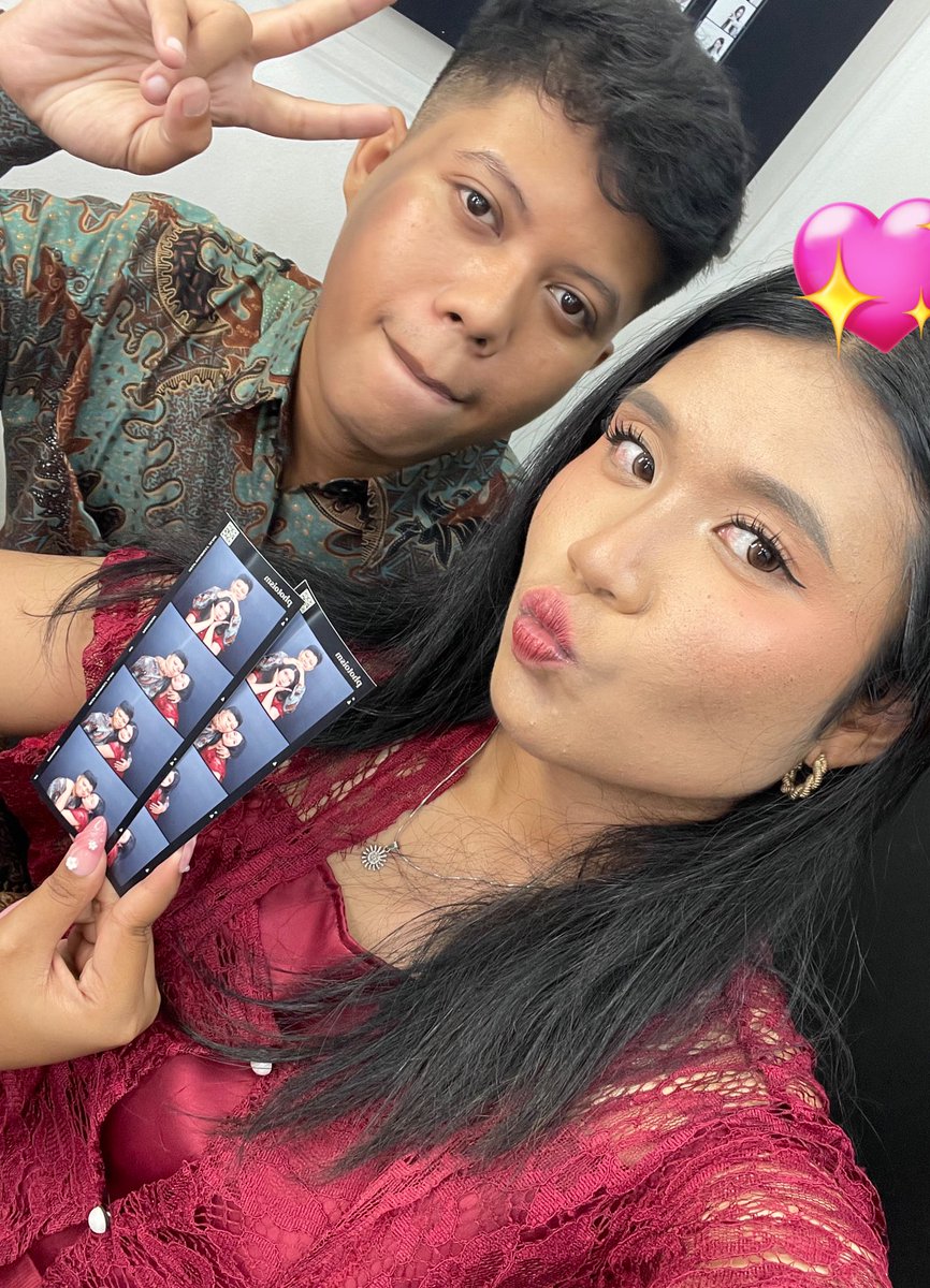 caibeeng's tweet image. little date moments with my favorite person 🥰💗🌸