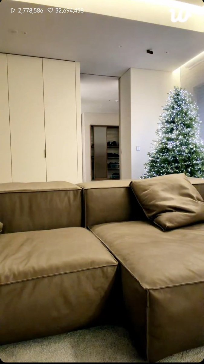 BTSemptychairs's tweet image. Namjun live 12/28/25