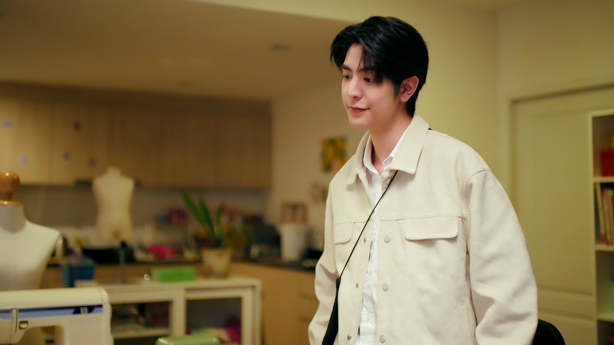 จะกลับทำไม ก็นี่ห้องแฟนกุ
// เอ้อ!! หวานให้แวนดูไปเลย คนรักกันเค้าทำแบบนี้

HEAD 2 HEAD SERIES EP10

#H2HseriesEP10
#seakeen #sea_ta_lay #keenkeno #ซีคีน