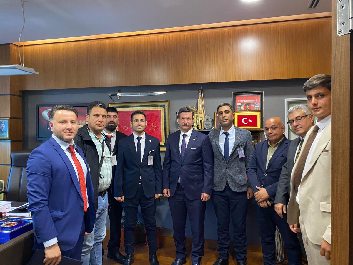 Giresun <a href="/MhpTbmmGrubu/">MHP TBMM Grubu #MHP</a>  milletvekili Sayın Ertuğrul Gazi  konal vekilimize misafirperverliğinden ve #YardımcıhizmetlerSınıfı sorunlarının takipçisi olmasından dolayı teşekkür ederiz <a href="/KonalGazi/">Ertuğrul Gazi Konal</a> <a href="/MHP_Bilgi/">MHP</a>
@YhsEgitimSen <a href="/YhsBuroSen/">Yardımcı Hizmetler Sınıfı</a> <a href="/YhsSaglikSen/">Yardımcı Hizmetler Sınıfı Sağlık Sendikası</a>