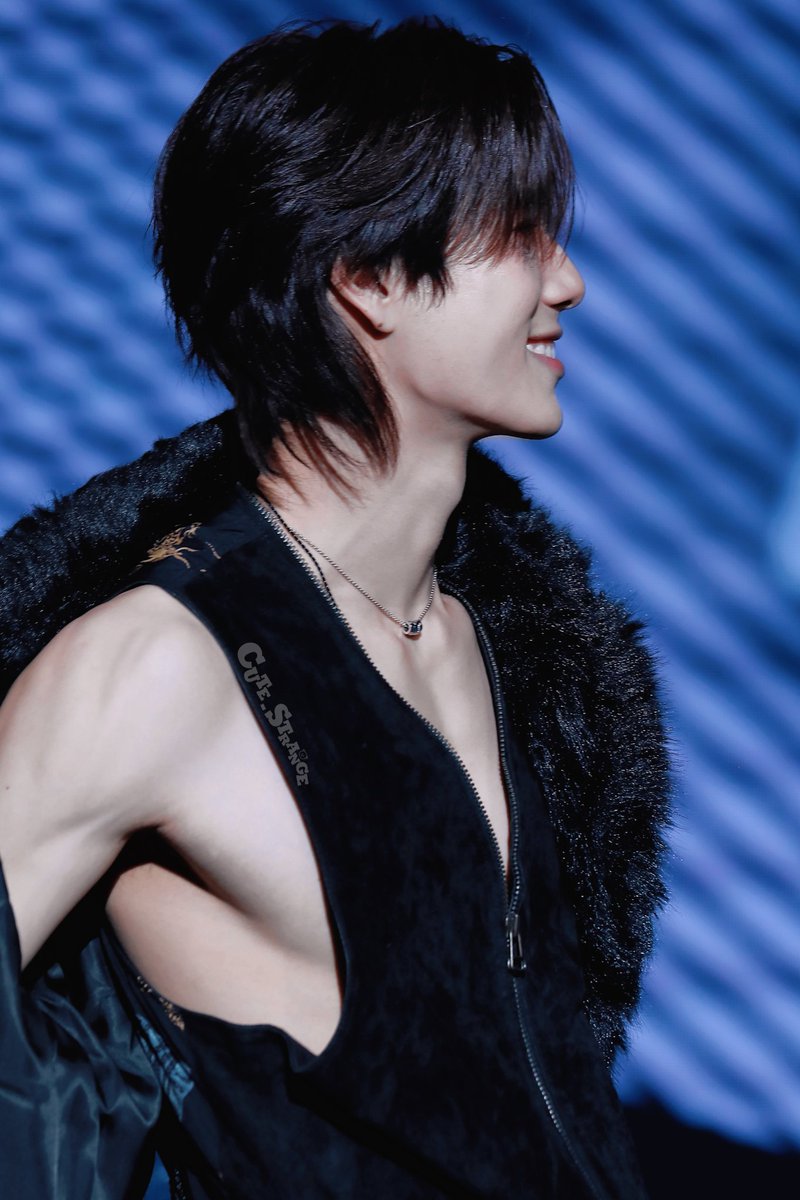 moonsmate's tweet image. ni orang gapernah gak cantik di mata gue

PHUWIN 1ST FANCON NANNING
#PhuwinFanconinNanning