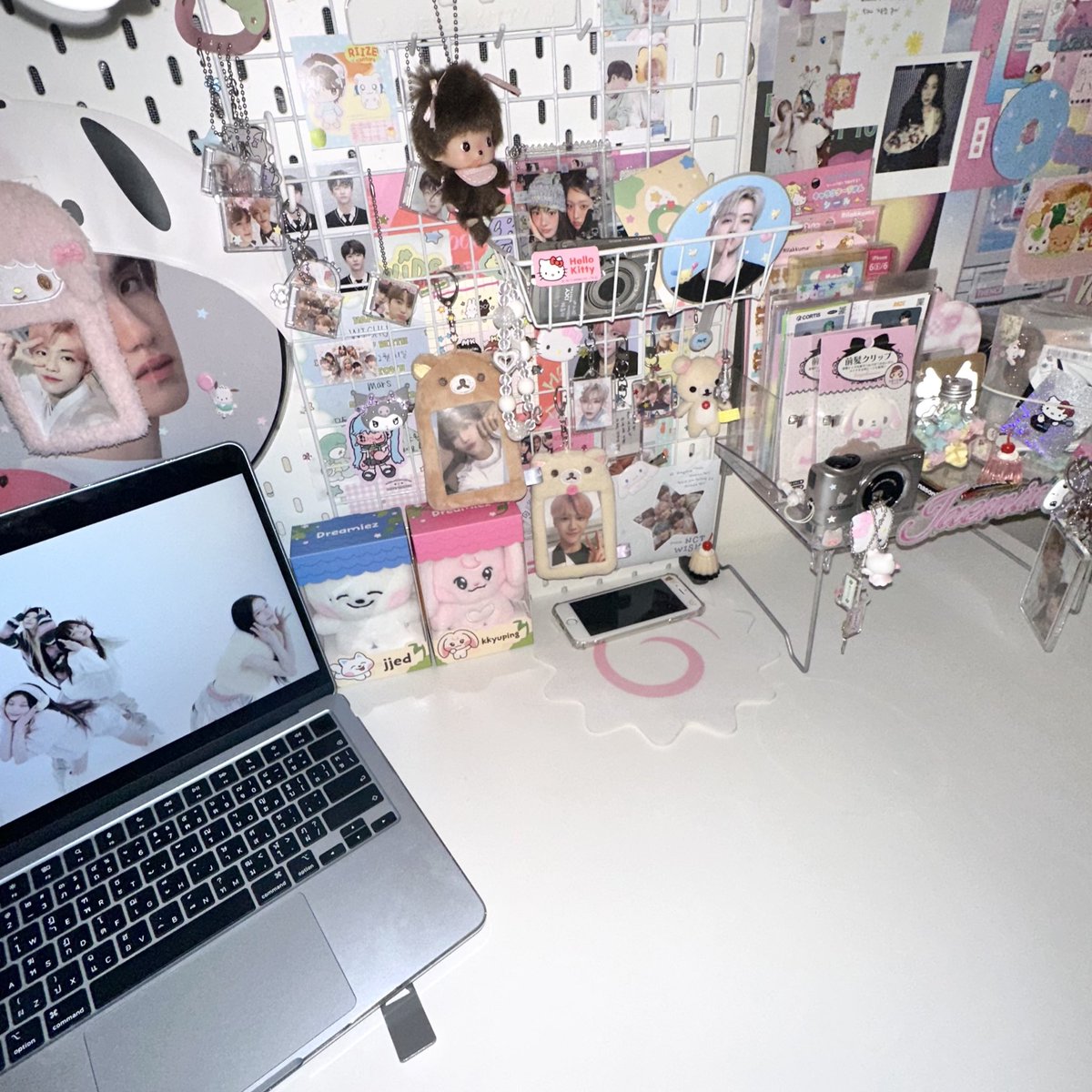 2024                                          2025