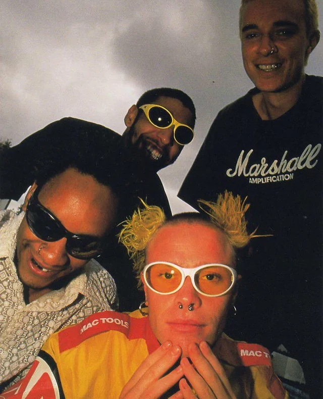 car leak tweet media