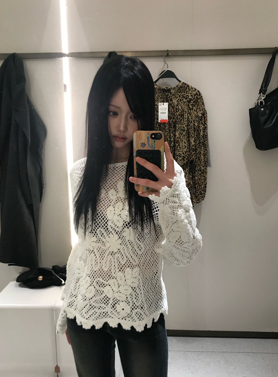 자라세일 신기한 옷 입어보기