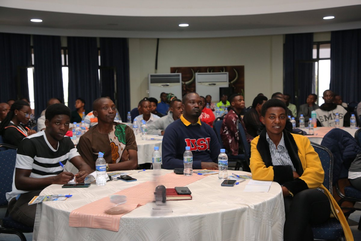 GSF_RC's tweet image. Mu gusoza umwiherero w'Abakozi n'Abayobozi @GSF_RC  hatanzwe ikiganiro kijyanye n'imiyoborere myiza (leadership) no gukorera ku ntego, ndetse n'izindi nyigisho hifashishijwe imikino itandunye. Turashimira abafatanyabikorwa bacu bose, kandi tubifurije #UmwakaMushya2026.