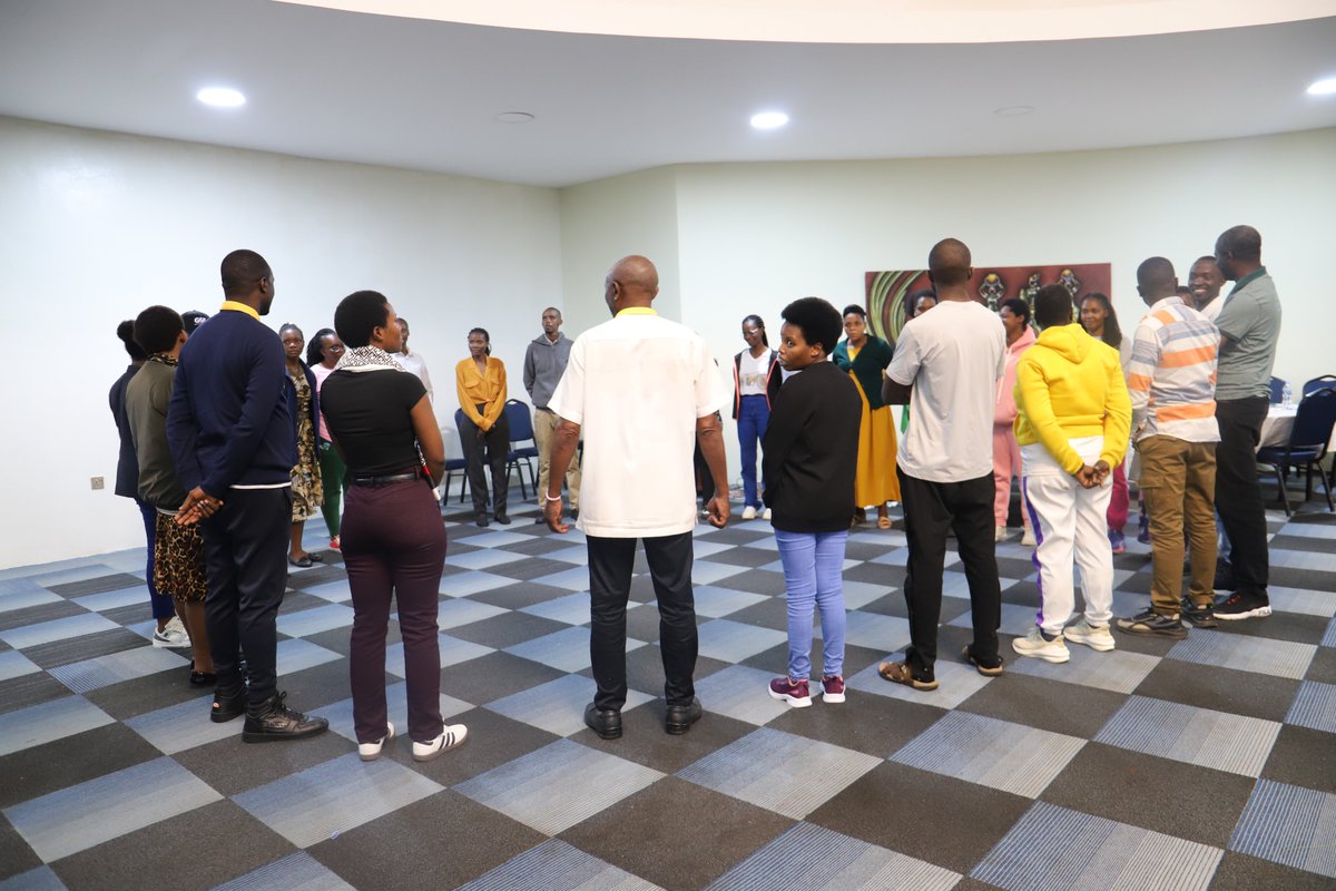 GSF_RC's tweet image. Mu gusoza umwiherero w'Abakozi n'Abayobozi @GSF_RC  hatanzwe ikiganiro kijyanye n'imiyoborere myiza (leadership) no gukorera ku ntego, ndetse n'izindi nyigisho hifashishijwe imikino itandunye. Turashimira abafatanyabikorwa bacu bose, kandi tubifurije #UmwakaMushya2026.