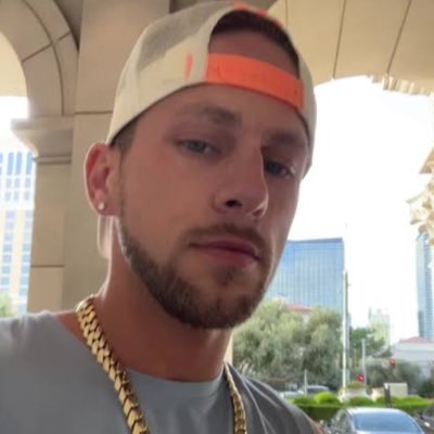 Romamtodd's tweet photo. #NewProfilePic https://t.co/lwSUnTxBZl
