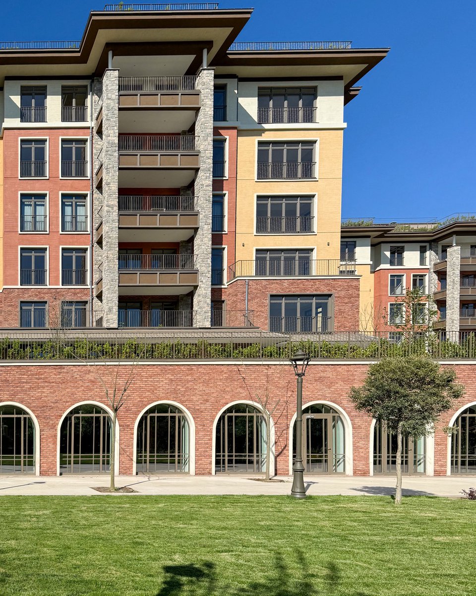 Dış cephelere doğal traverten dokusu veren ürünümüz Marmur Medio..
Memnuniyet garantili dekoratif boya ve uygulaması için Nav Decor / Novacolor..
__________
#navdecor #novacolorturkey #novacoloritalia #marmurmedio #exterior