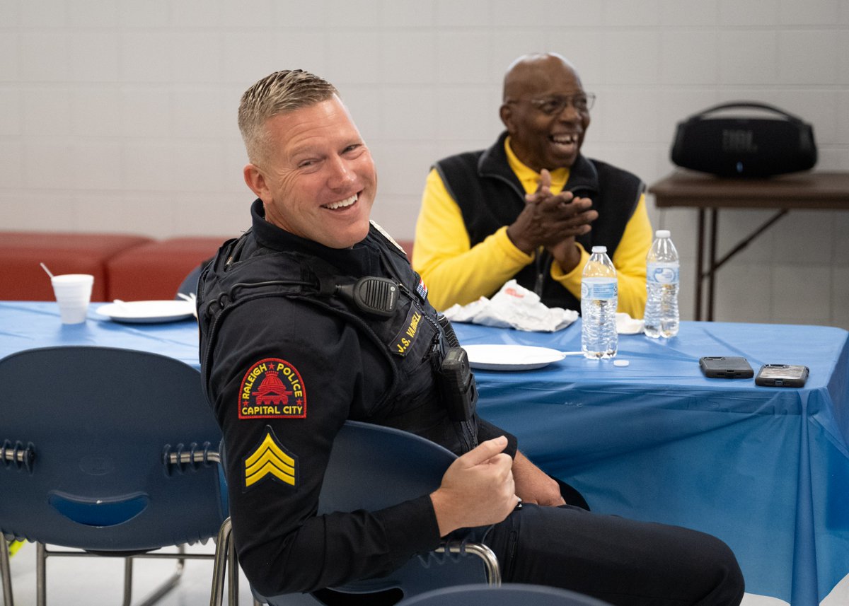 raleighpolice's tweet photo. Thank you School Crossing Guards! 🚸

Recently, we hosted an appreciation breakfast to celebrate the work they do to support our schools and protect our students throughout the year.

#ThankYou #RPD #RaleighPD #CrossingGuards https://t.co/B7NKsiiu3s