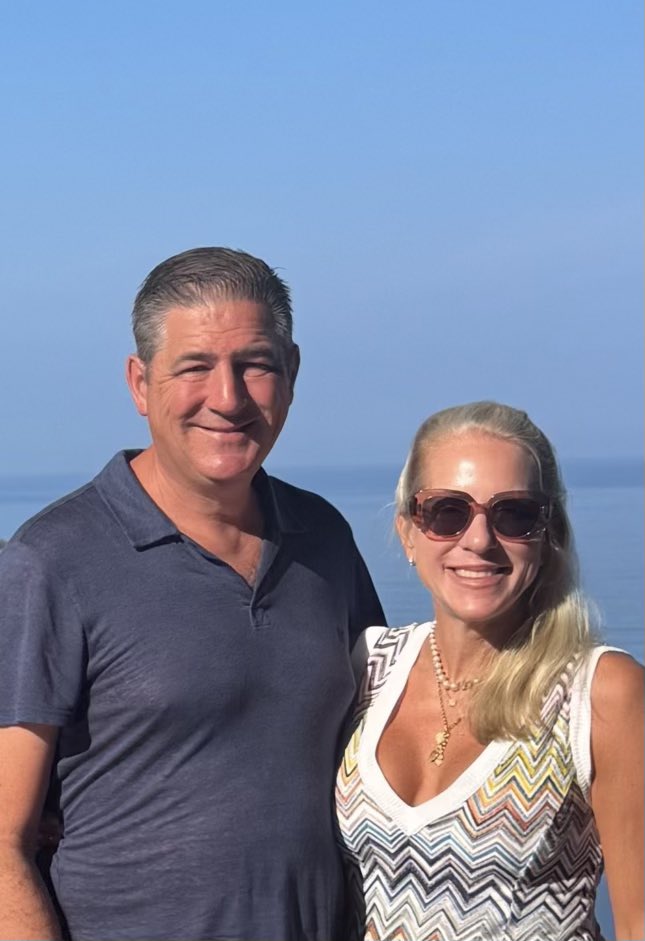 ericjackson's tweet image. I tell her she’s my Birthday Queen

She tells me she’s going to be Birthday-zilla today… 😂