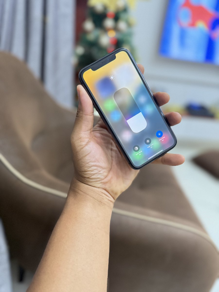 dabz_global's tweet photo. Deal‼️clean iPhone 11 128gb with 86% battery capacity. Screen and all parts are excellent! Face ID and everything works great! 

Price : N250,000

Account: 8232100166 Dabz Global Biz Ven  Moniepoint 

Payment on deals are binding! We will not refund or repost, if you have “changed your mind”. We will refund/ come to an agreement according to your wish, if the description of what we posted is different from what you received.  Please be sure you want this before payment. RESPECT THE PROCESS‼️    

Nationwide delivery 🚚