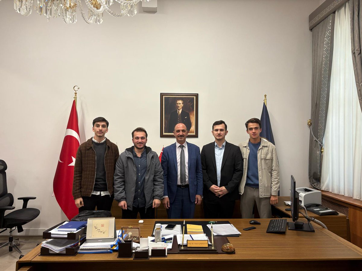 Komisyon Başkanımız, Yıldız Teknik  Üniversitesi teşkilatımız ile birlikte Yıldız Teknik Üniversitesi Rektör Yardımcısı Prof. Vatan Karakaya Hocamızı ziyaret etti.