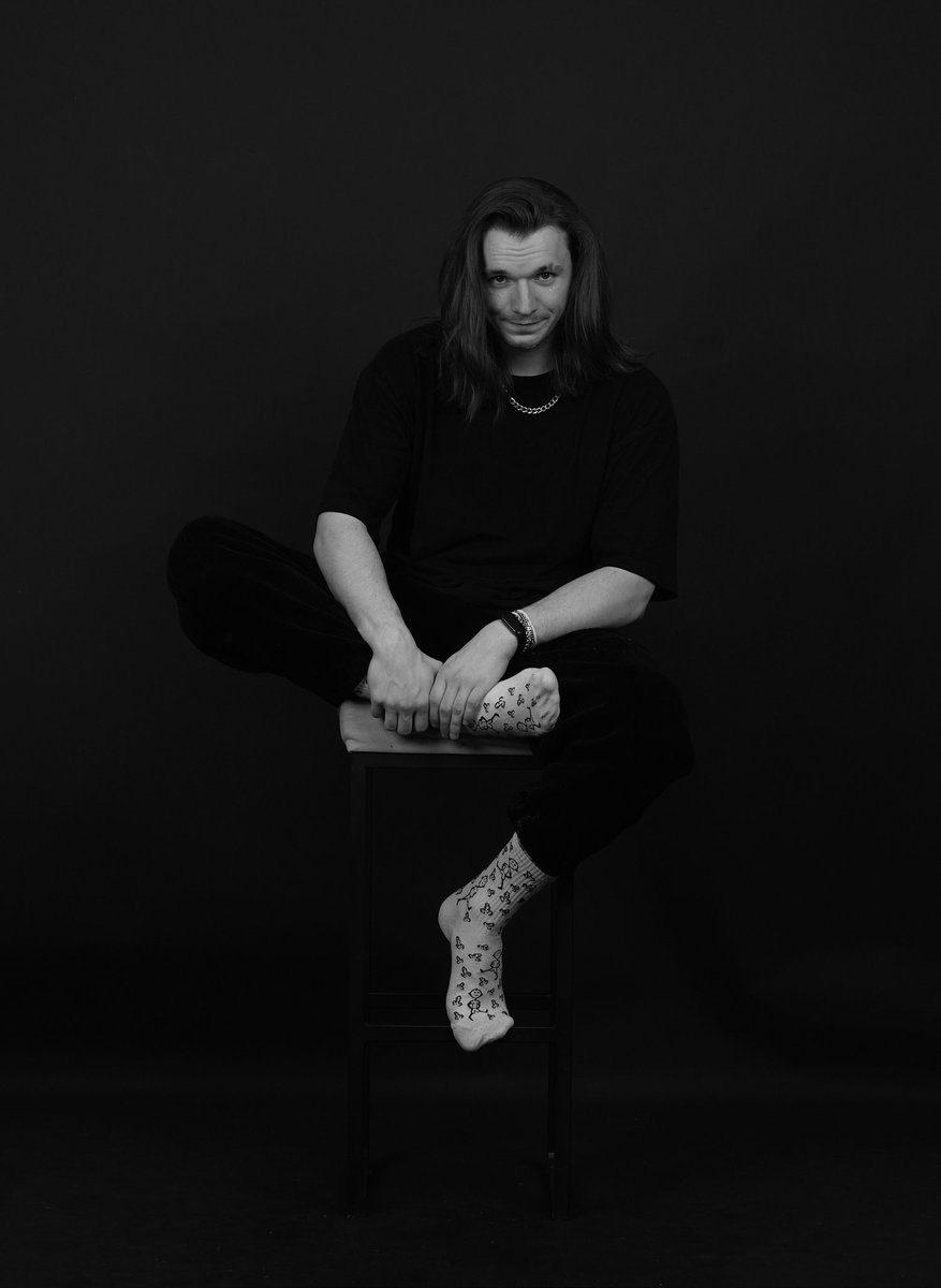 павлуша tweet media