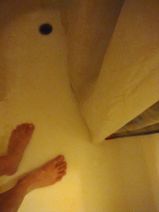 Andy Buckets tweet media