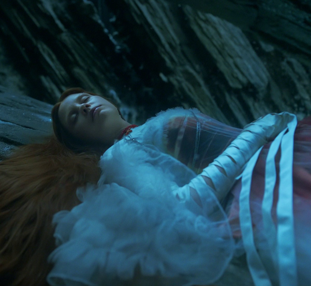 belllmonts's tweet image. let's look beautiful in death together