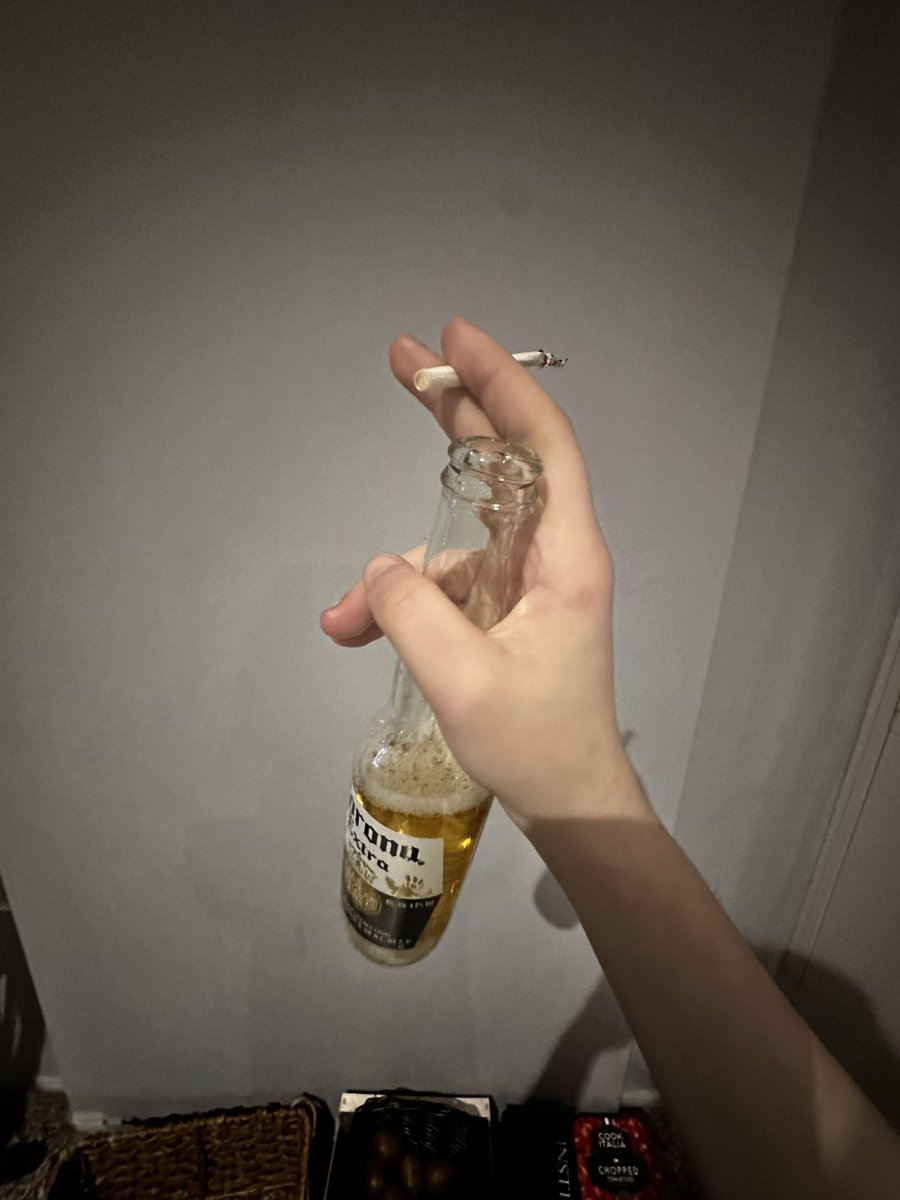 nosferatu_girl's tweet image. This is what stimming looks like to some of us. #NeurodivergentAwareness