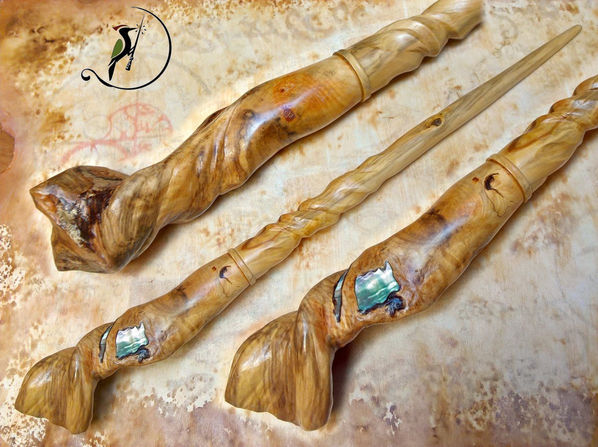 WOOD MAGIC WAND #BOXWOOD #PEARL BacchettemagicheMB.etsy.com #wicca #wiccan #witch #strega #witchcraft #magic #magicwand #wizard #cosplay #baguettemagique #zauberstab #varitamagica #bacchettamagica #woodworking #wand #wands #wand #witchery #spell #magicwands #darkart #HarryPotter