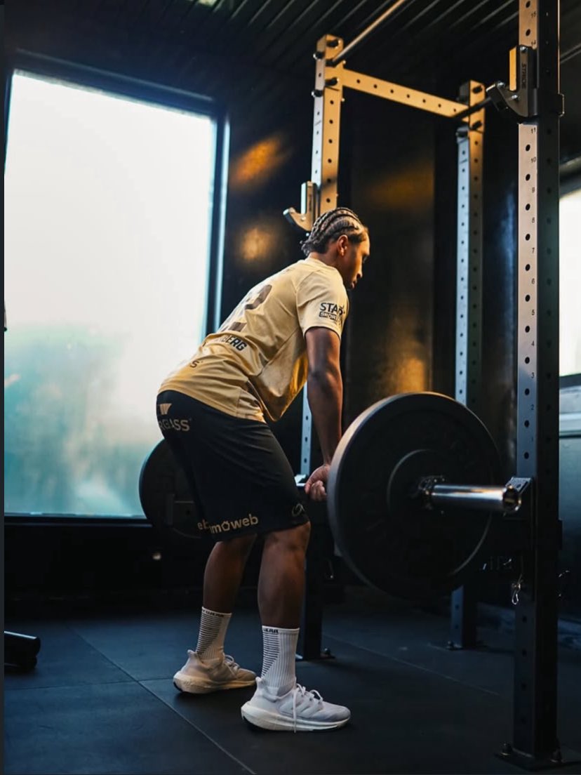 GonesArea's tweet image. 𝗗𝗘𝗦 𝗡𝗢𝗨𝗩𝗘𝗟𝗟𝗘𝗦 𝗗𝗘 𝗡𝗢𝗦 𝗔𝗜𝗟𝗜𝗘𝗥𝗦 𝗕𝗟𝗘𝗦𝗦𝗘𝗦 💪

Ernest #Nuamah et Malick #Fofana poursuivent leur réathlétisation 🏋🏼‍♂️

(📸 Instagram nana_nuamah10 et malick_fofana7)

#TeamOL