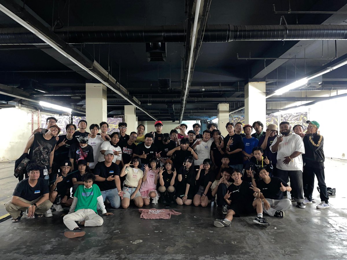 thingshappend__'s tweet image. Last ride