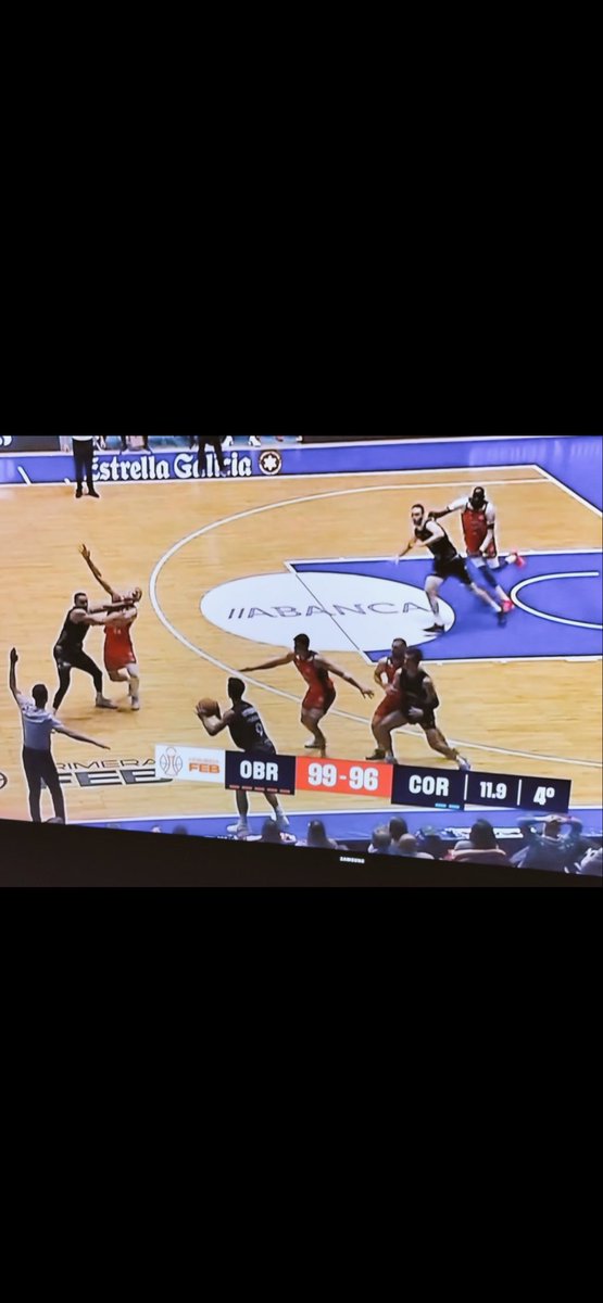 Es una falta clarísima madre mía el arbitraje