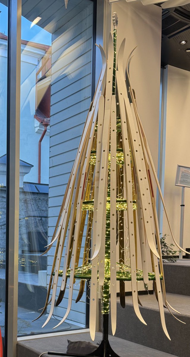 мы с дочкой, видимо, завели новую традицию – ездить в предновогодний Таллин ✨🎄