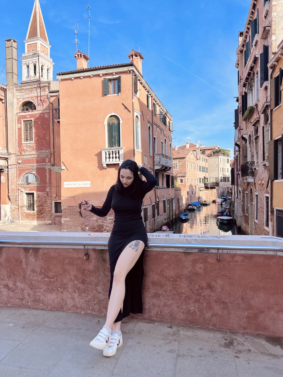 лучанка tweet media