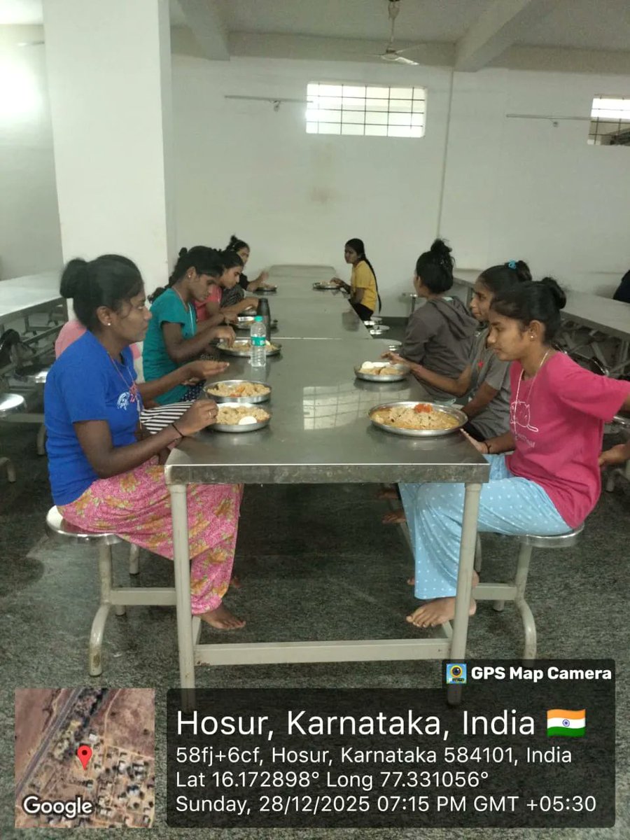 GGCHRaichur's tweet photo. Good evening Sir/Madam today's dinner. #SocialAudit_SWDMeals #SocialWelfare_Karnataka https://t.co/ROOkVteCgY
