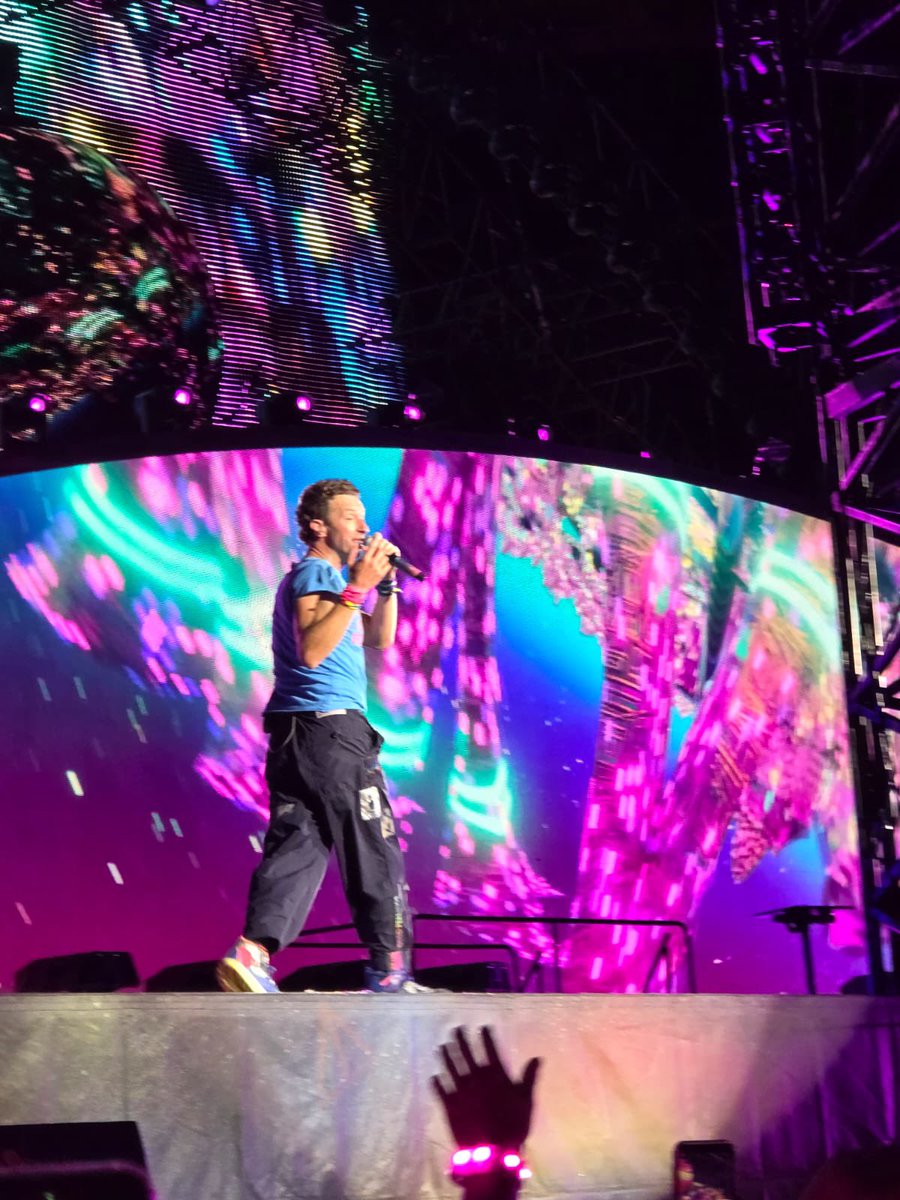 MLD1973's tweet photo. @wembleystadium Coldplay for me too https://t.co/Wb1kU4XXrk