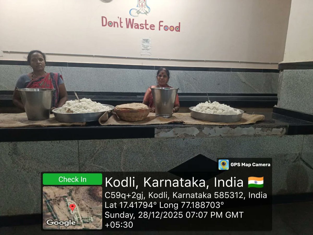 479Kodli's tweet photo. Night dinner... #SocialAudit_SWDMeals #SocialWelfare_Karnataka https://t.co/0c4nTyMFkW