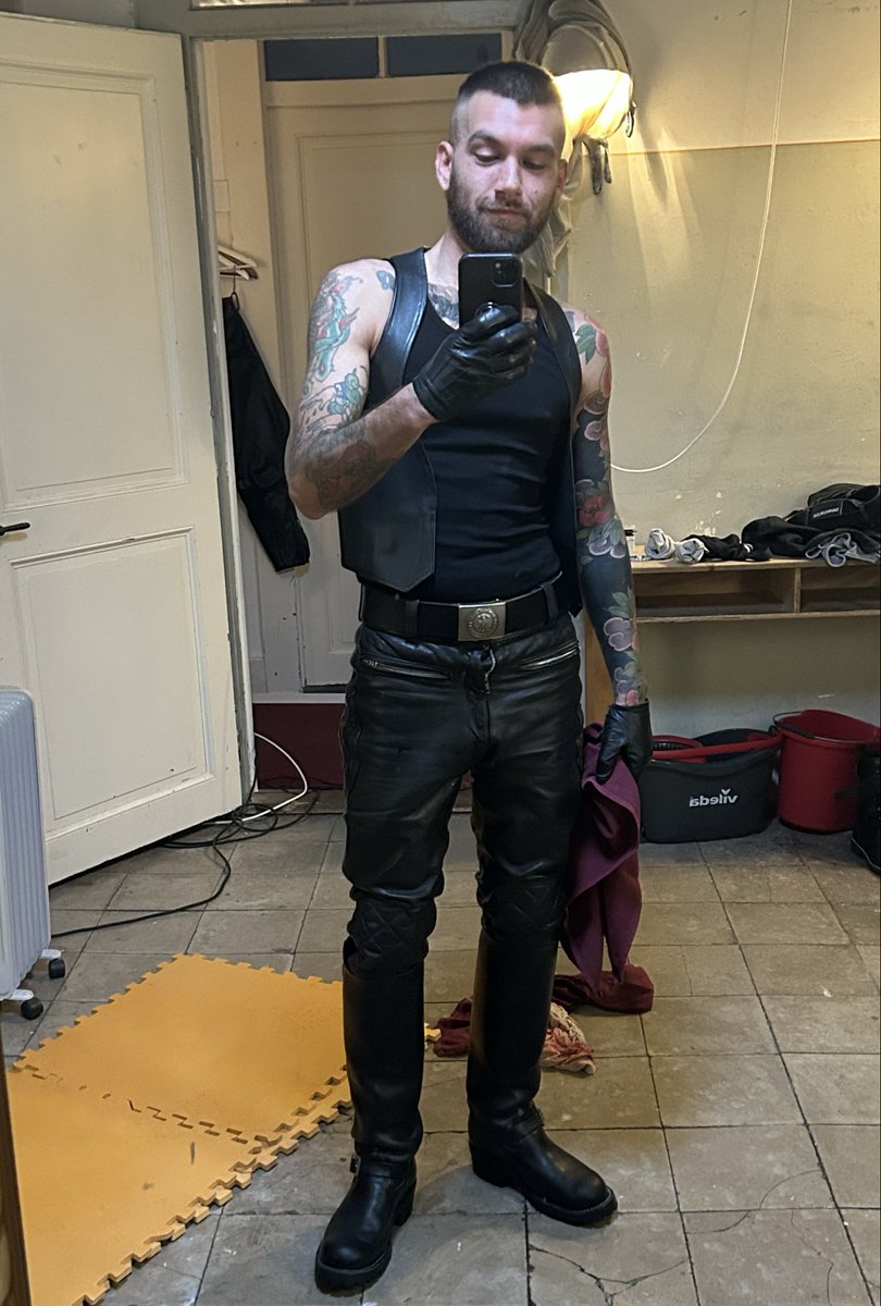 Buddyingear tweet media