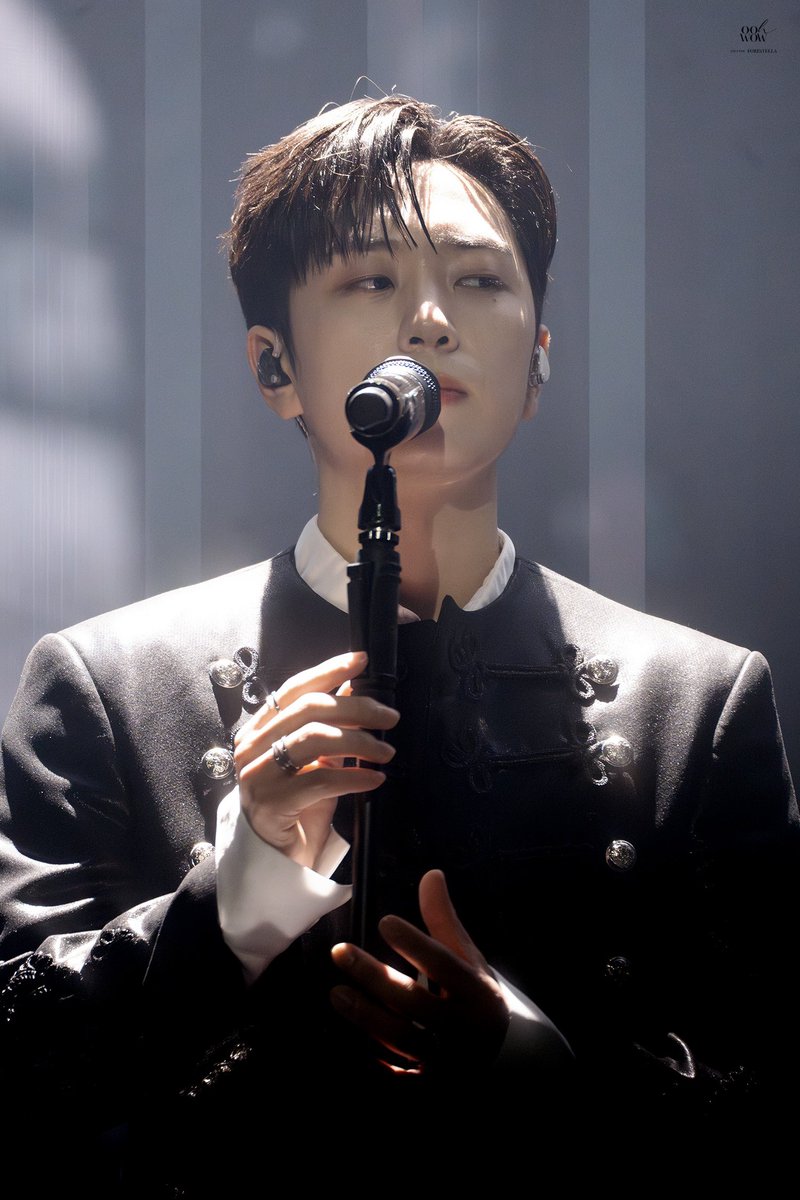 251228 THE LEGACY in Seoul

혹시 제가 퇴마 당하는 중인 걸까요?( o̴̶̷̥᷅⌓o̴̶̷᷄ )

#고우림 #포레스텔라 #forestella