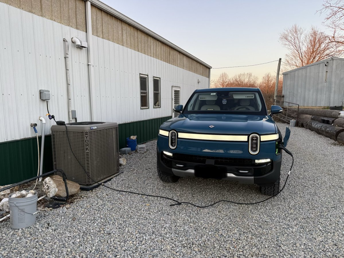 Josh Stanfield tweet media