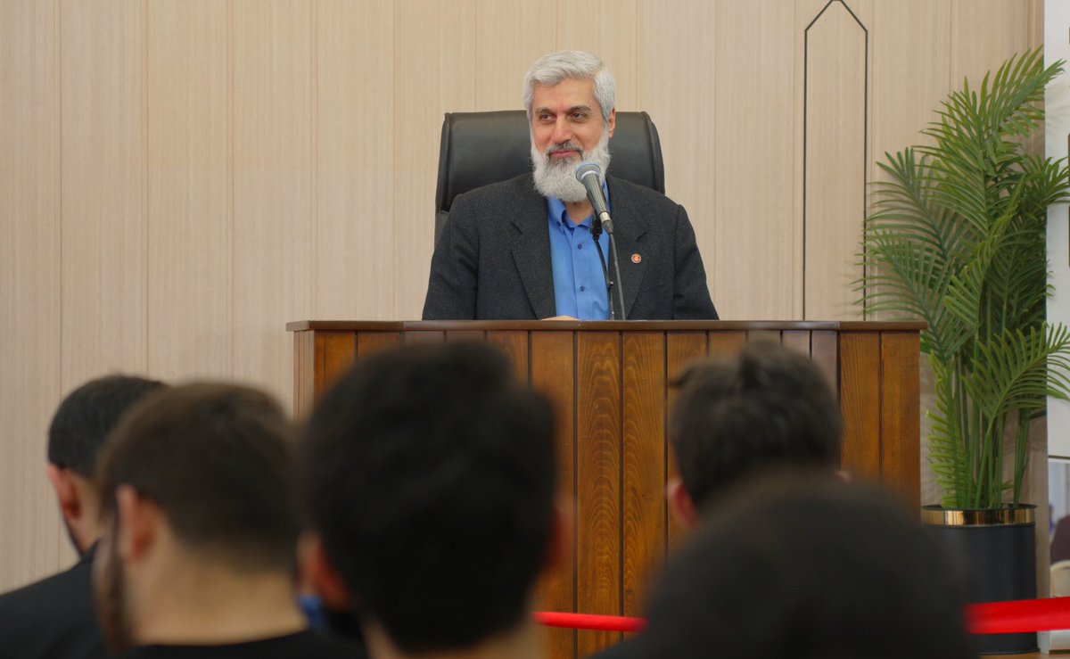 Alparslan Kuytul Hocaefendi Gençlerle Buluştu! 

Alparslan Kuytul Hocaefendi, üniversite ve üniversite hazırlık öğrencileri ile düzenlenen söyleşi programı sonrası öğrencilerden gelen soruları cevapladı.