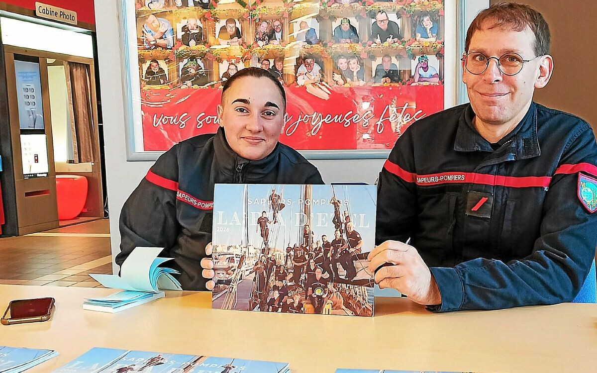 En plus de leur tournée, les pompiers tiennent permanence à Belz et Erdeven pour leurs calendriers
➡️ go.letelegramme.fr/20mM