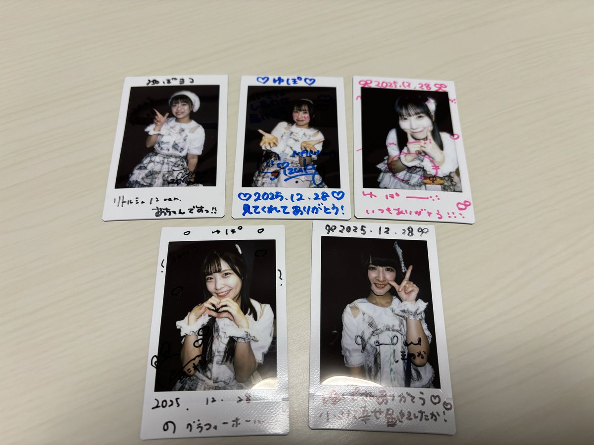 _popo2025's tweet photo. 2025.12.28
『推し事.Live年末祭』
GRAFFYHALL

#リトルシェノン

ちゃんとパフォーマンス見るのは2回目。 

私はこういう系が好き！
やさしく聴かせてくれる、癒される感じの曲とパフォーマンス。

「小さな幸せ届けます」、コンセプト通り🍀

その中で、今日一番いいと思ったのはしずく！ https://t.co/SFPCUAWKIe