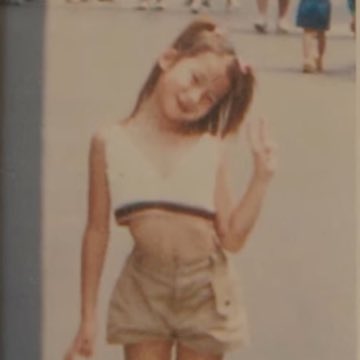 twice_mixx's tweet image. Sana grew up so much. It feels like just yesterday she debuted, and now she's 29 🥹💖